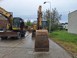 pelle sur pneus Komatsu PW 140 - 7 4X4