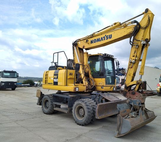 excavator roda Komatsu PW 160