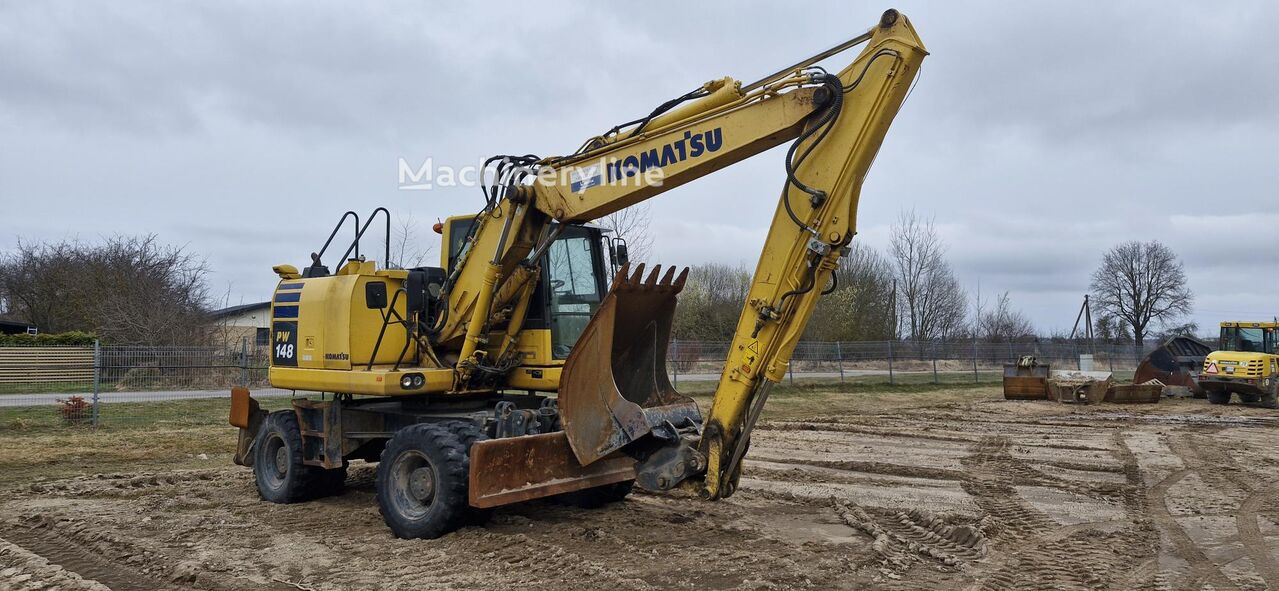 Máy đào bánh lốp Komatsu PW148 - Machineryline