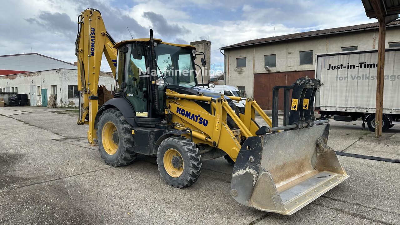 حفارة ذات العجلات Komatsu WB 97 R