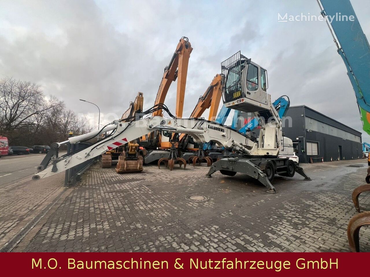 pelle sur pneus Liebherr A 316