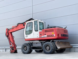 Liebherr A 900 C Litronic wheel excavator