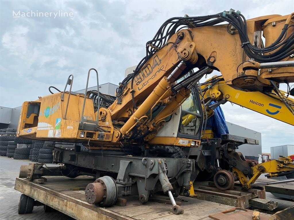 pelle sur pneus Liebherr A 904 (For parts) pour pièces détachées