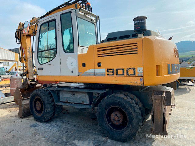 excavator roda Liebherr A900C untuk suku cadang