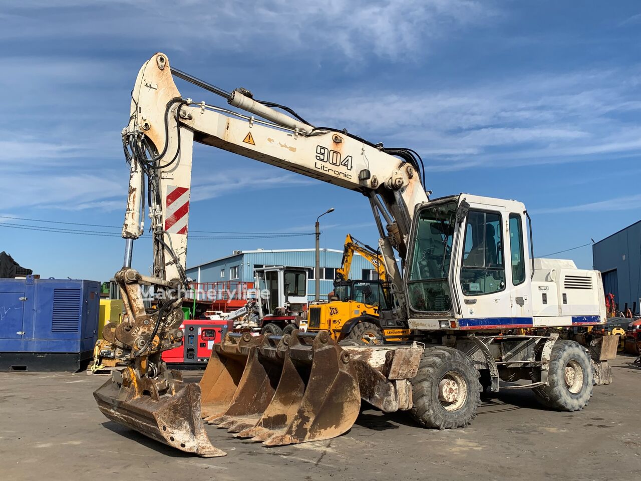 Liebherr A904 Litronic gravemaskine på hjul - Machineryline