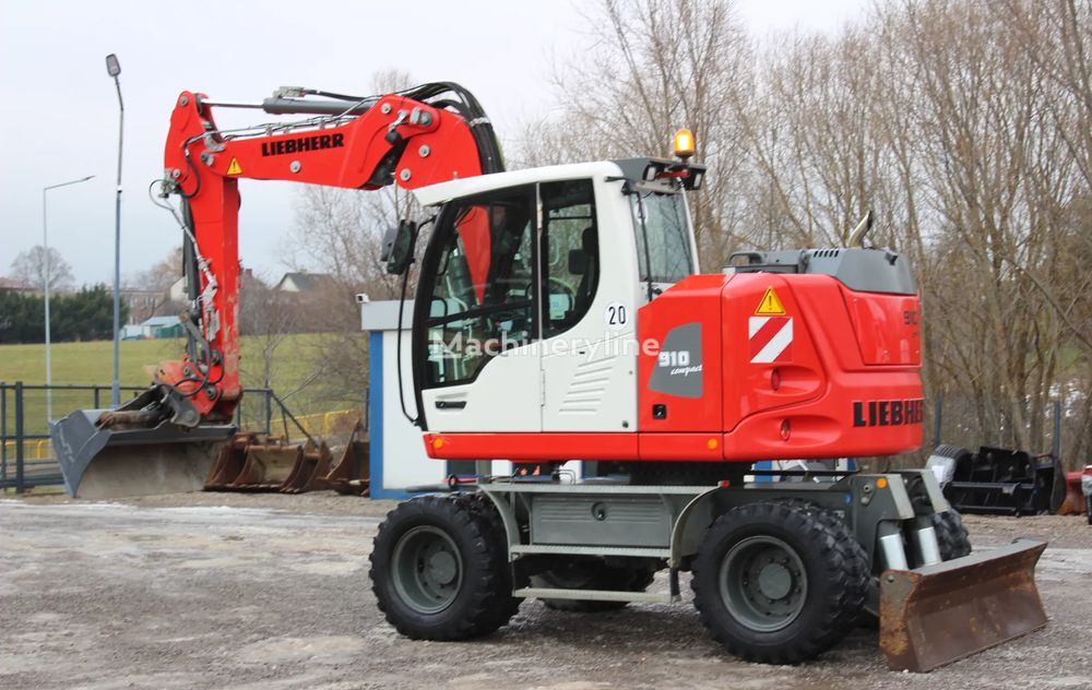 Liebherr A910 excavadora de ruedas