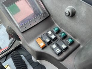 بيع حفارة ذات العجلات Takeuchi TB 295 W wheeled excavator, Stabs+ Blade, 2 piece boom, 2013 yea - صورة 10 | Machineryline SA حفارة ذات العجلات Takeuchi TB 295 W wheeled excavator, Stabs+ Blade, 2 piece boom, 2013 yea | صورة 10 - Machineryline