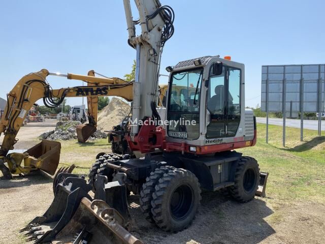 excavator pe roţi Takeuchi TB175W