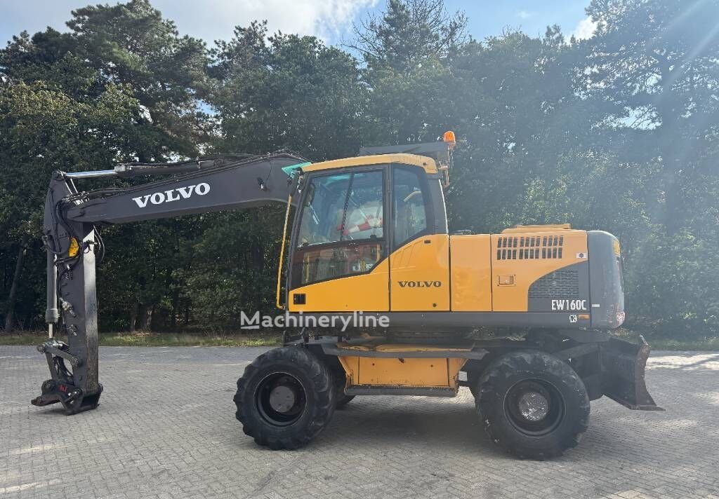 Купить колесный экскаватор Volvo EW 160 C | Machineryline LT Колесный экскаватор Volvo EW 160 C - Machineryline