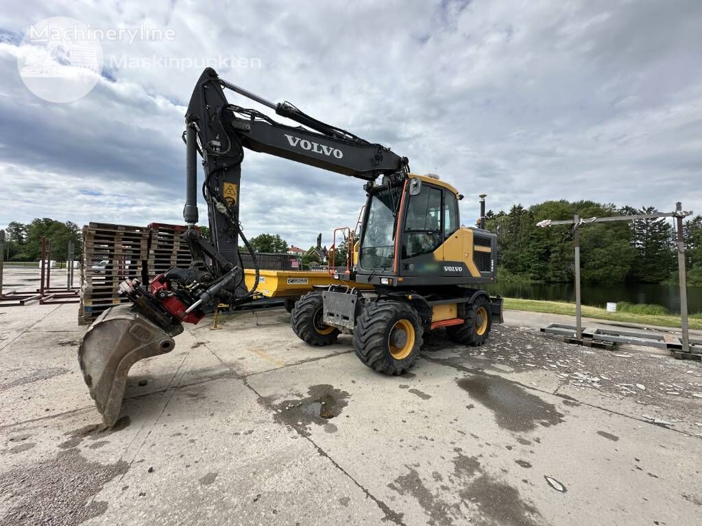 Volvo EW 160 E Med redskap och vagn! wheel excavator