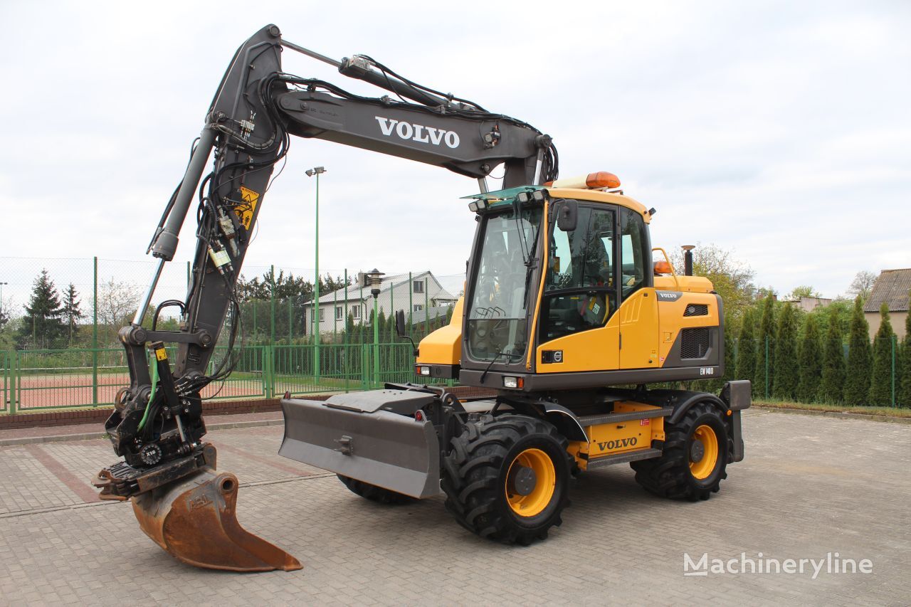 колесный экскаватор Volvo EW140 D ROTOTILT STEELWRIST SYSTEM 2D SZCZYPCE SUPER STAN