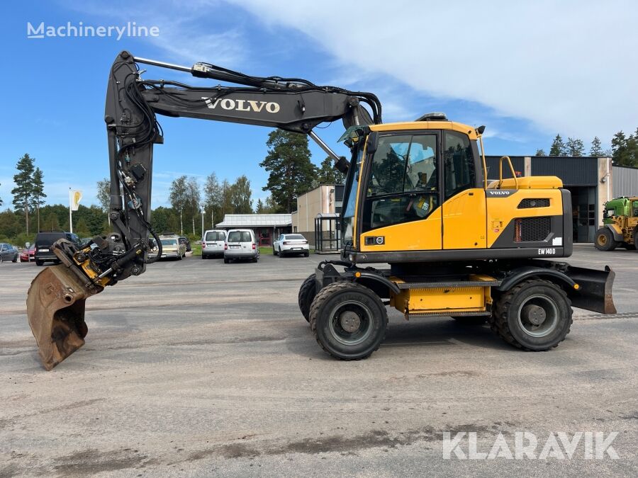 колесный экскаватор Volvo EW140D