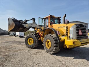 Volvo L180F  gumikerekes kotró