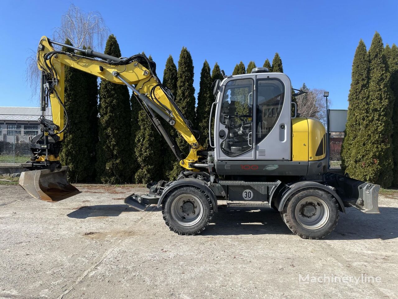 excavator roda Wacker Neuson EW100