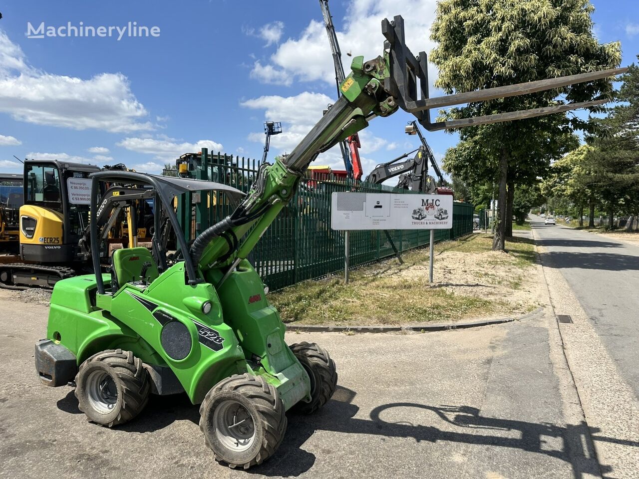 Avant M528 4x4 TELESCOPIC LOADER - *585h* - 1.4T - 19kW - BE MACHINE wheel loader