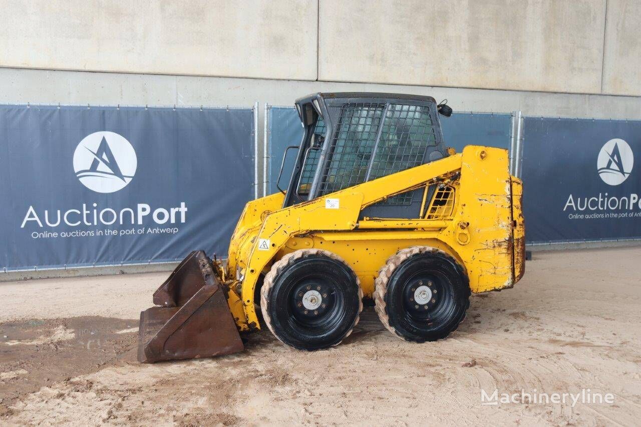 جرافة ذات عجلات Bobcat S130