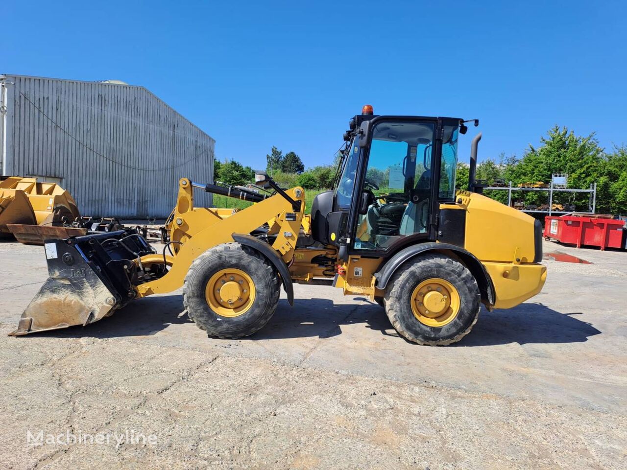 CAT 906M cargadora de ruedas