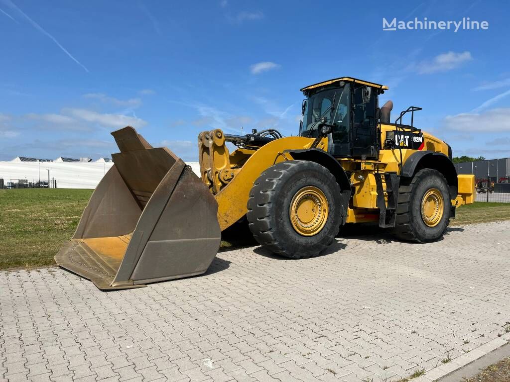 CAT 982M wheel loader