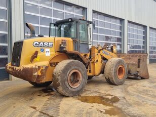 Case 821F wheel loader