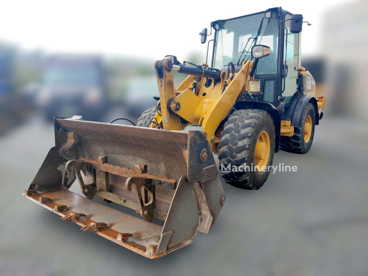 Челен товарач Caterpillar 906M - Machineryline