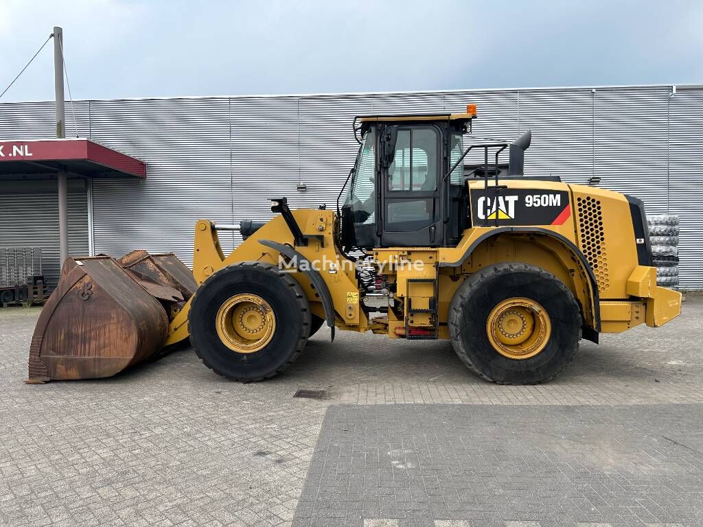 جرافة ذات عجلات Caterpillar 950 M