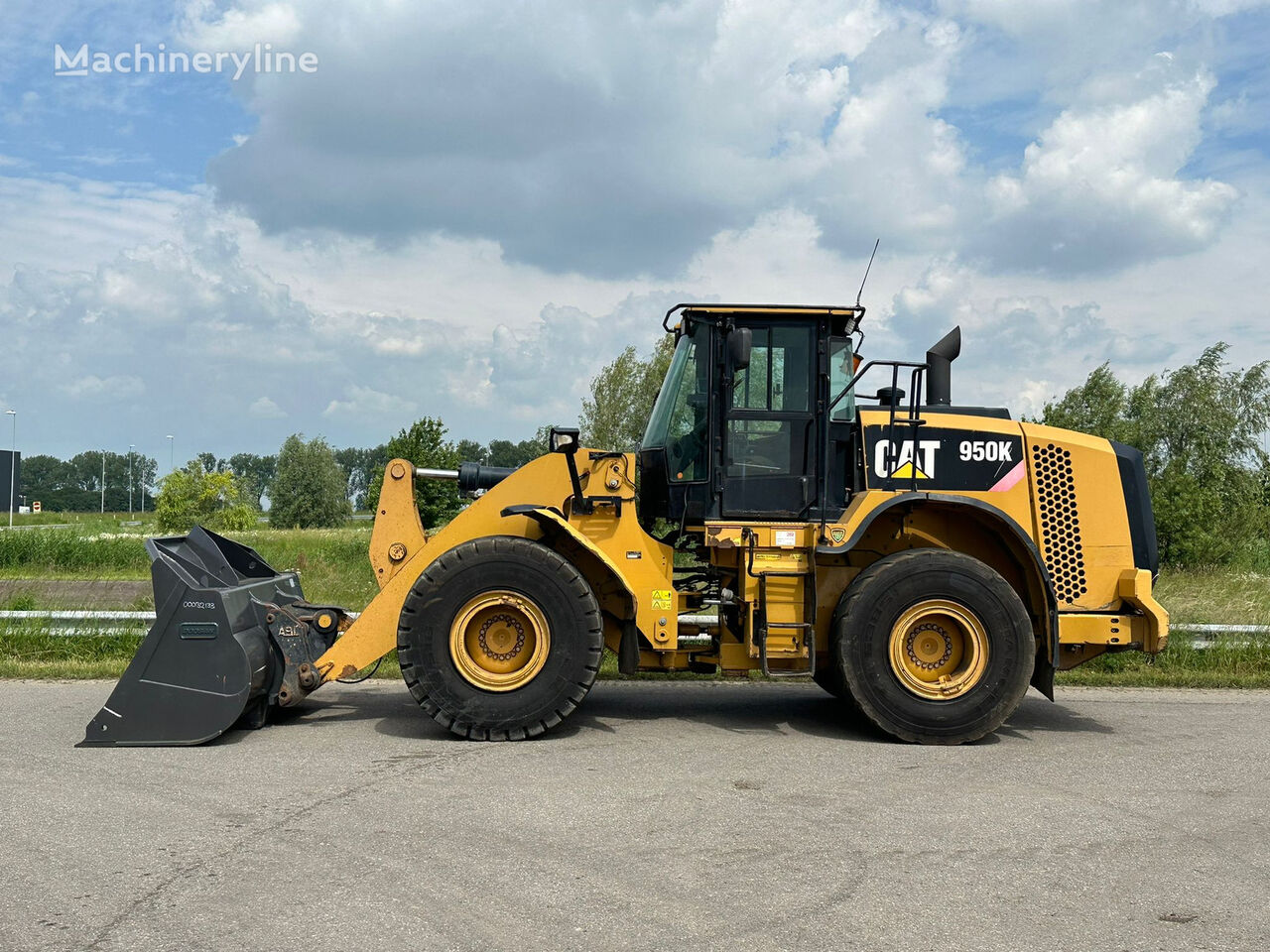 chargeuse sur pneus Caterpillar 950K