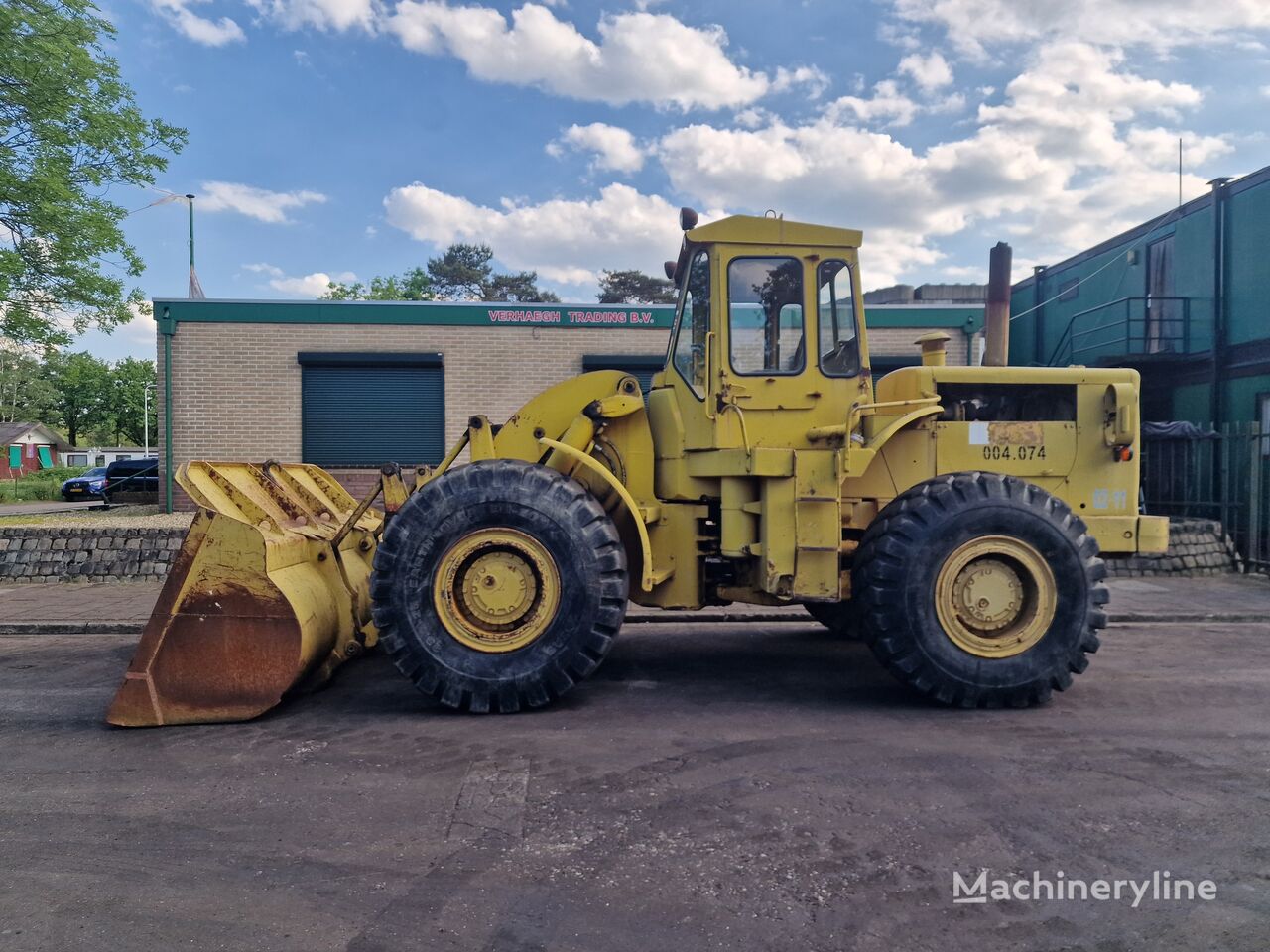 chargeuse sur pneus Caterpillar 966C