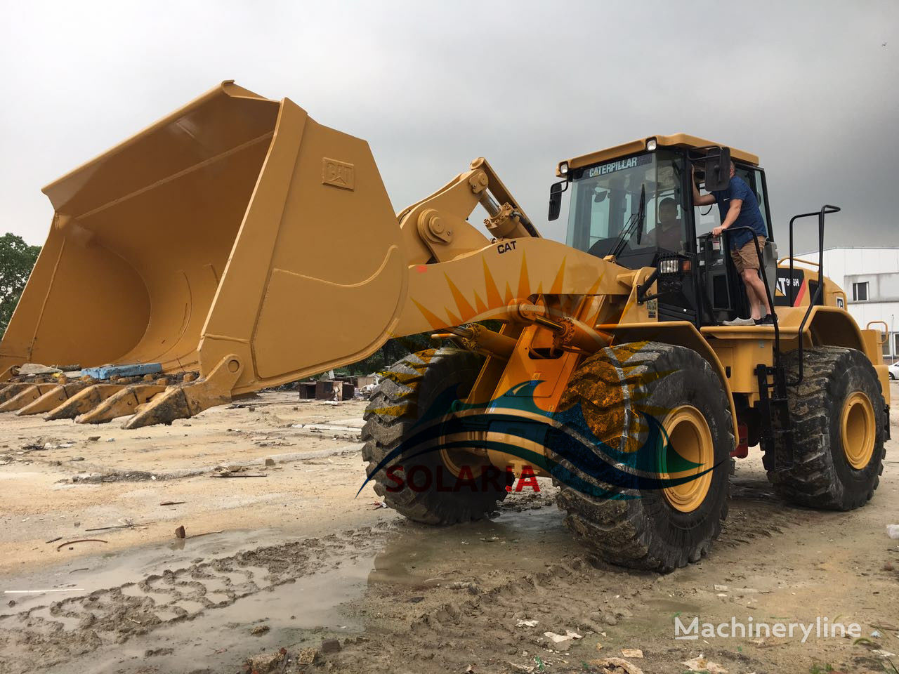 Caterpillar 966H wheel loader