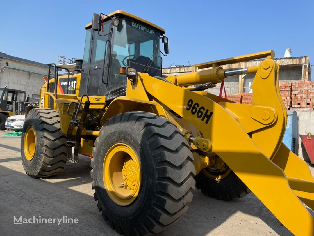 chargeuse sur pneus Caterpillar 966H