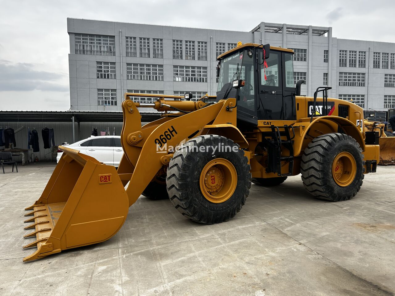 фронтальный погрузчик Caterpillar 966H