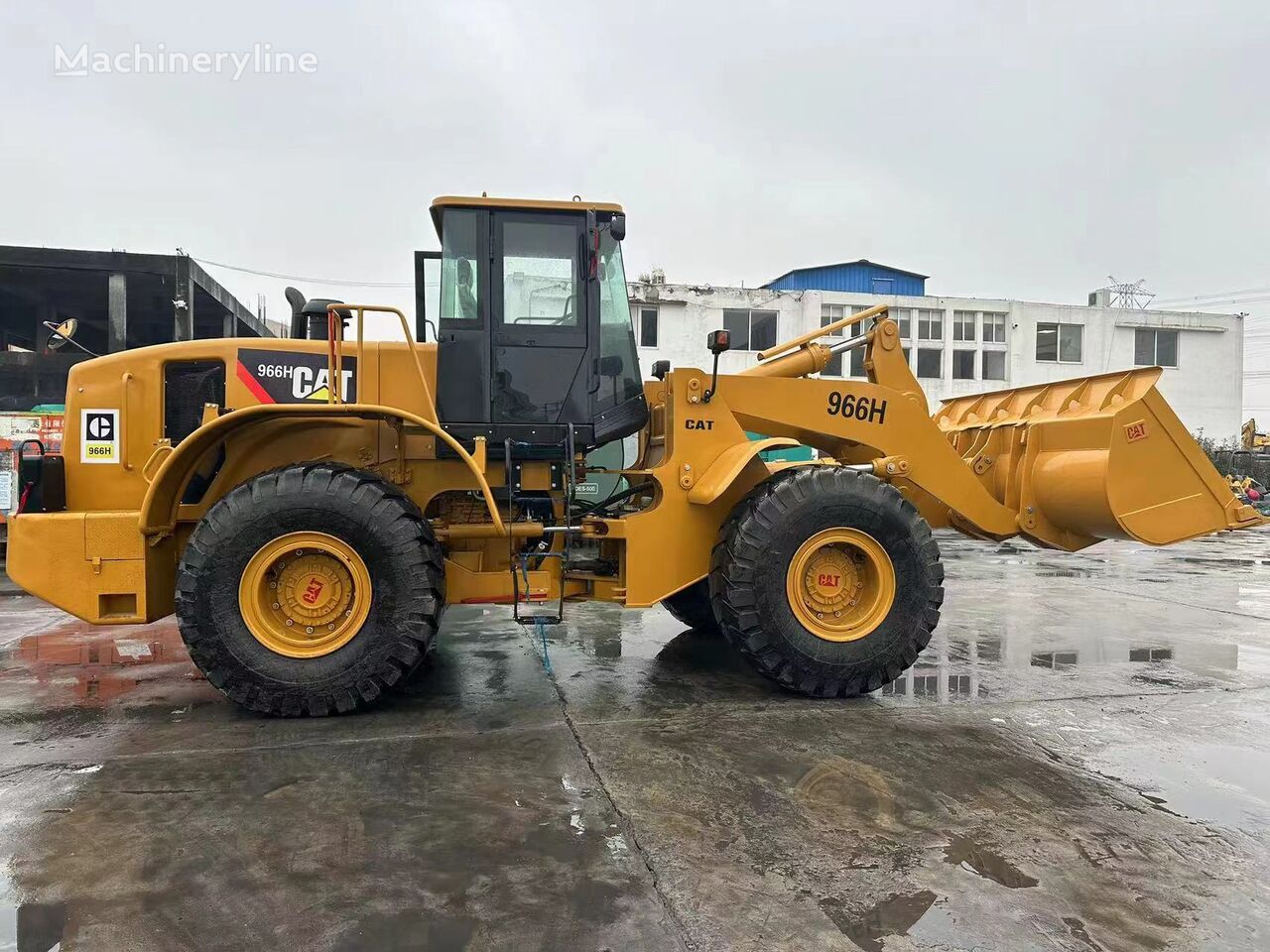 Caterpillar 966H lastikli yükleyici