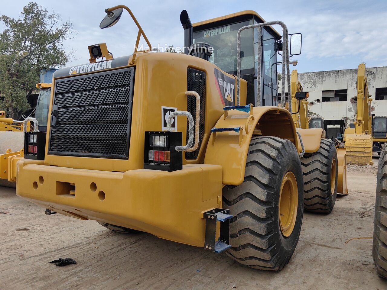 Chargeuse sur pneus Caterpillar 966H - Machineryline