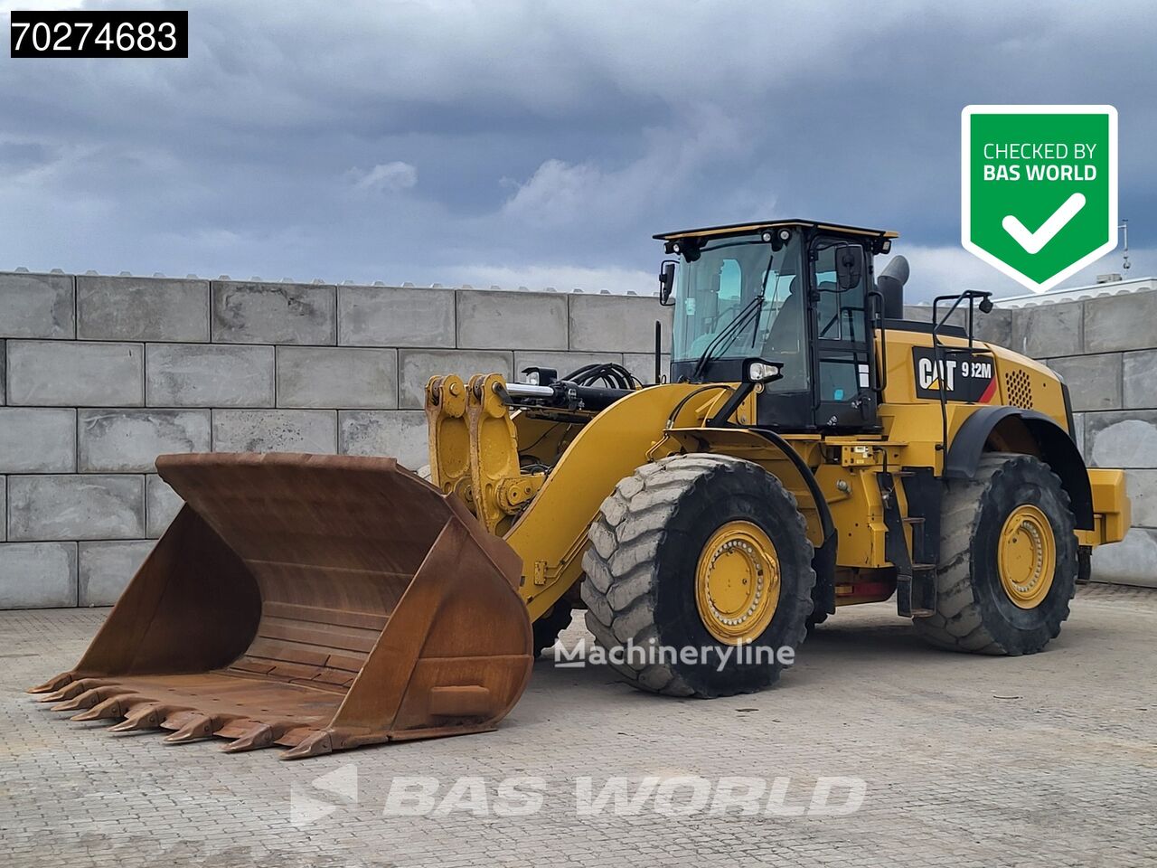 Chargeuse sur pneus Caterpillar 982 M à vendre | Machineryline BF Chargeuse sur pneus Caterpillar 982 M - Machineryline