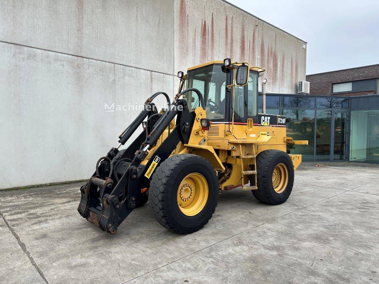 Caterpillar Cat IT24F wheel loader