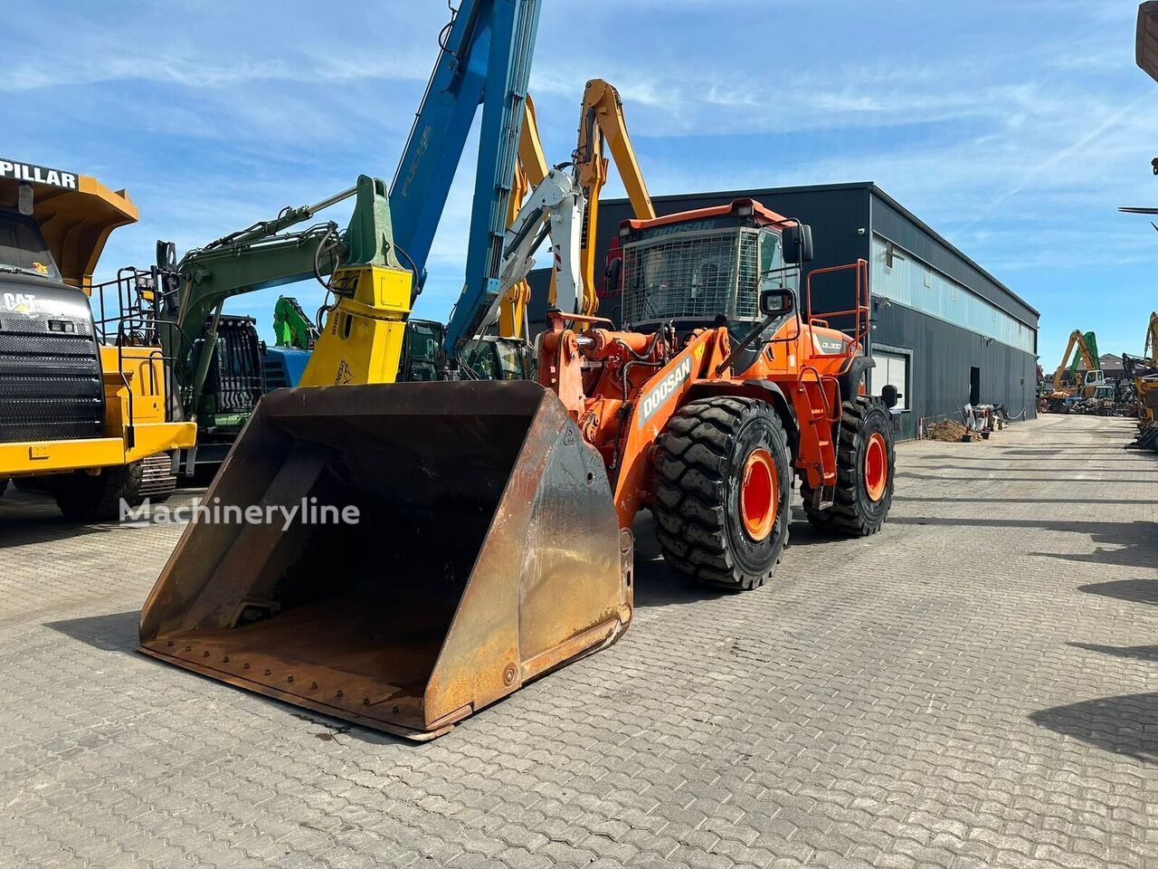Wheel loader Doosan DL 300-5 - Machineryline