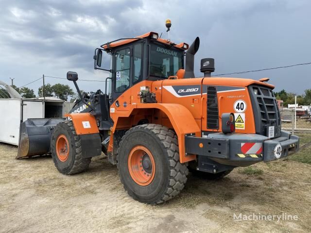 фронтальный погрузчик Doosan DL280