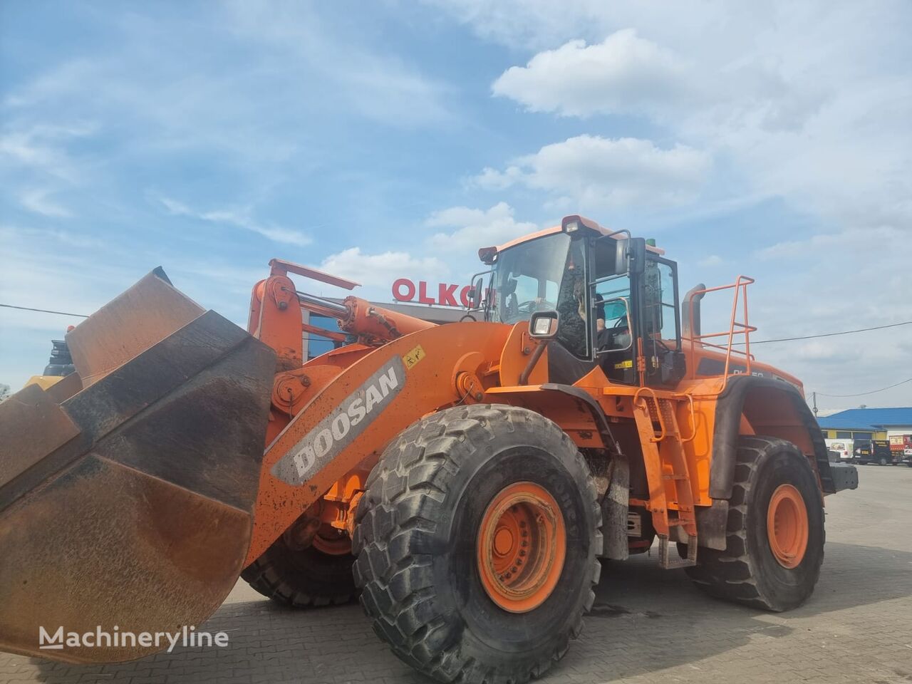 Doosan DL550-3 lastikli yükleyici