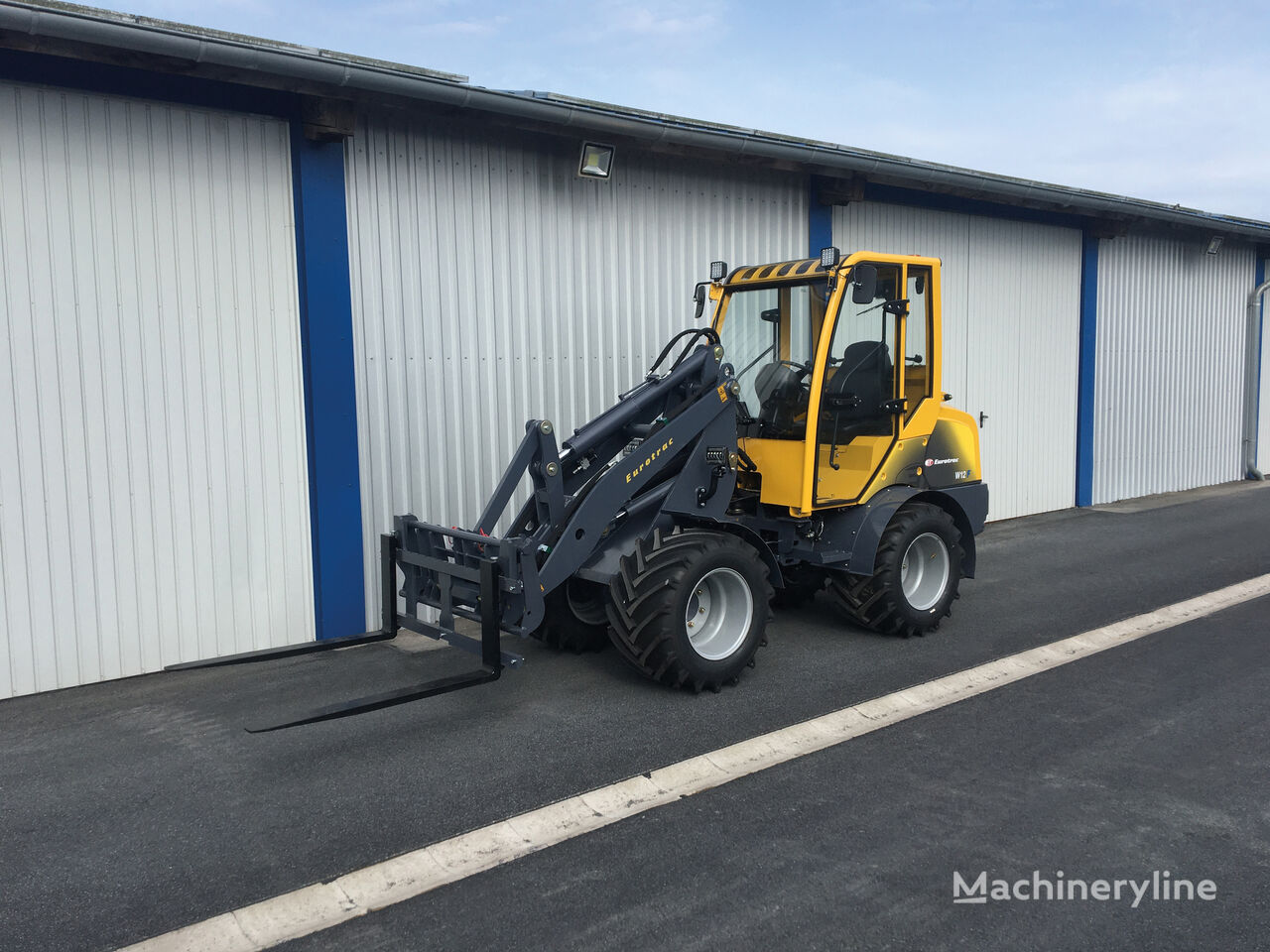 new Eurotrac W12 CMF  wheel loader