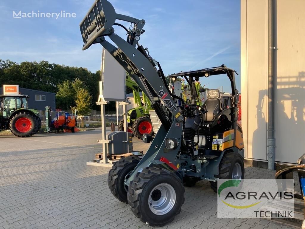 new Giant G2200E wheel loader