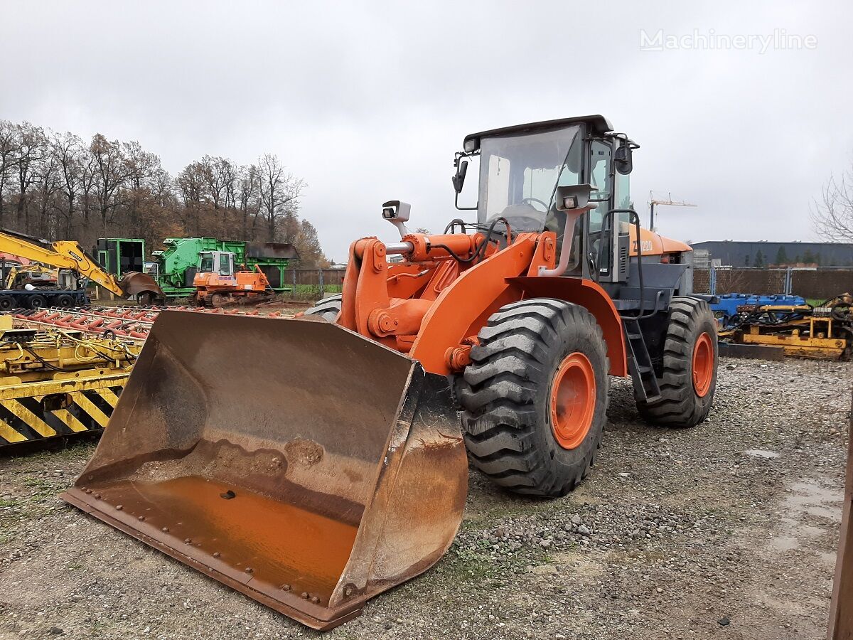 Hitachi ZW220 cargadora de ruedas