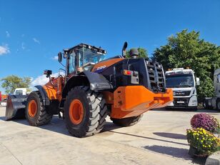 încărcător frontal Hitachi ZW220-6