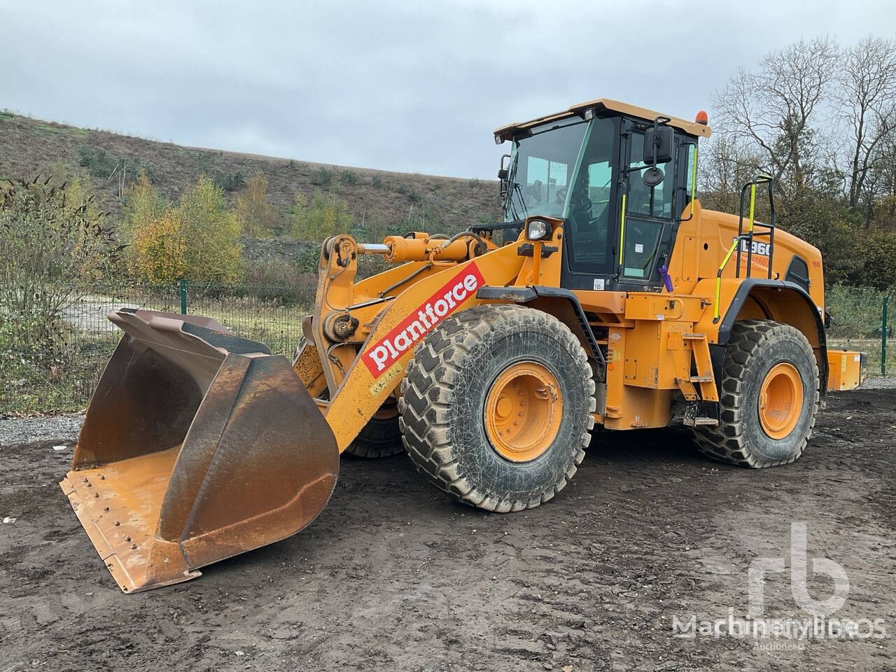 Hyundai HL960 wheel loader