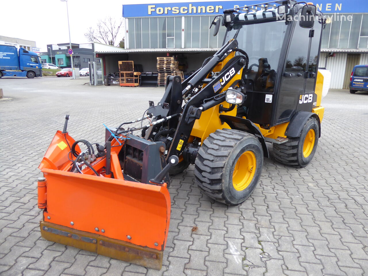 фронтальный погрузчик JCB 403 plus mit Winterdienstausrüstung