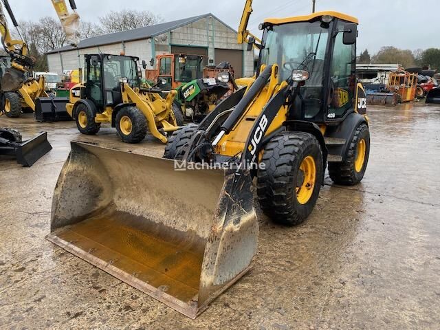 chargeuse sur pneus JCB 409