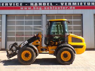 chargeuse sur pneus JCB 409 gebraucht BJ 2024 600h