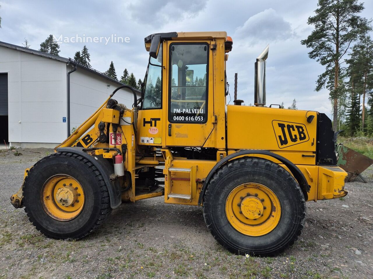 Chargeuse sur pneus JCB 411B - Machineryline