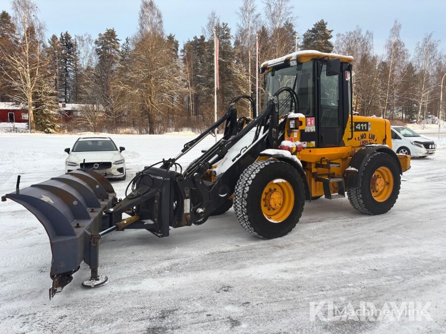 фронтальный погрузчик JCB 411HT