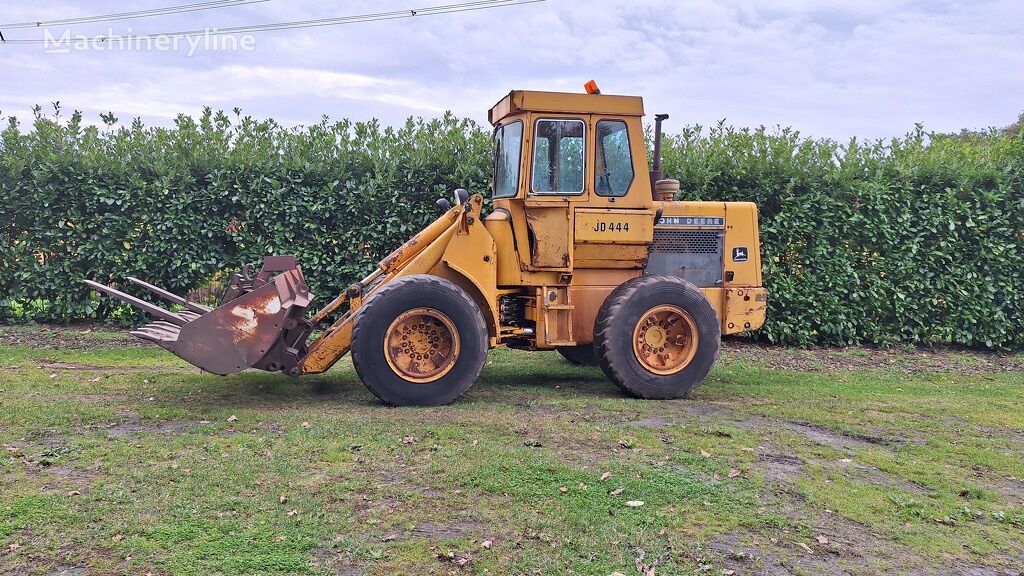 John Deere 444 wiellader