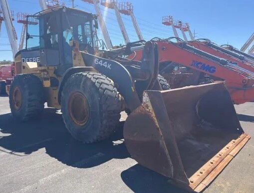 John Deere 644K wheel loader