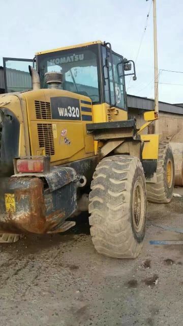 جرافة ذات عجلات Komatsu WA320-5